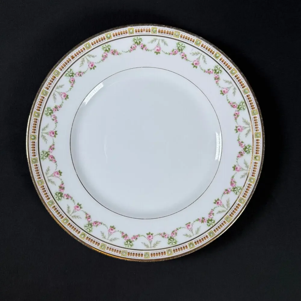 Set of 4 B&C France Plates - L. Bernardadd & co Limoges 8,5